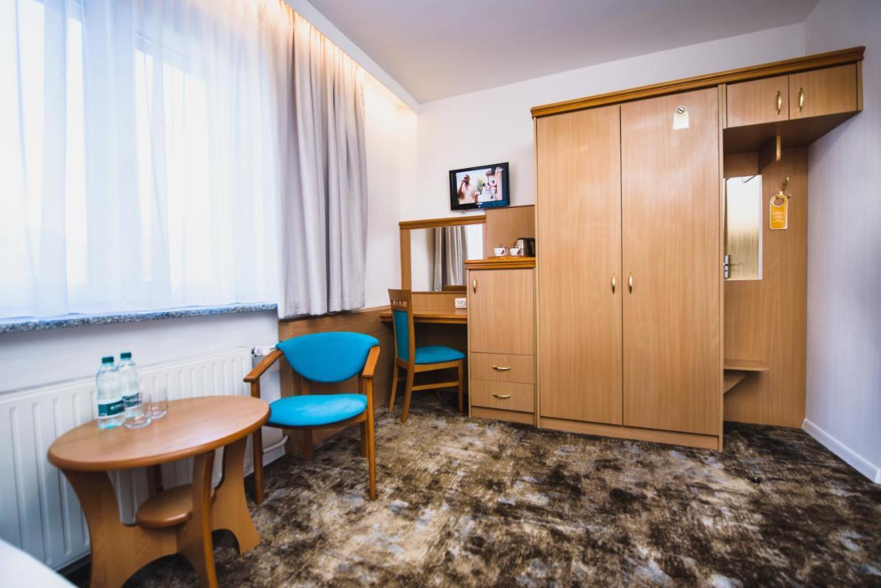 Gosciniec Pod Skrzycznem Hotel Щирк Екстериор снимка