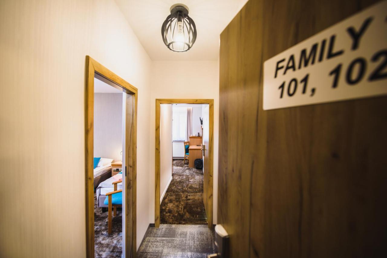 Gosciniec Pod Skrzycznem Hotel Щирк Екстериор снимка