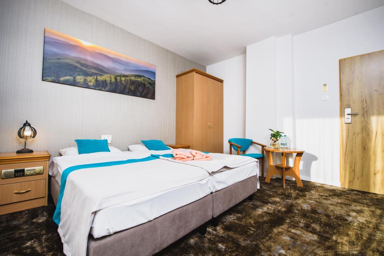 Gosciniec Pod Skrzycznem Hotel Щирк Екстериор снимка