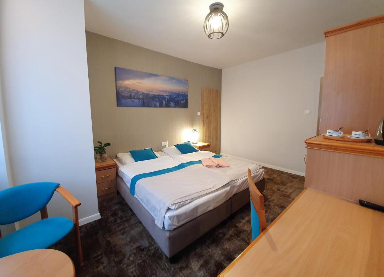 Gosciniec Pod Skrzycznem Hotel Щирк Екстериор снимка
